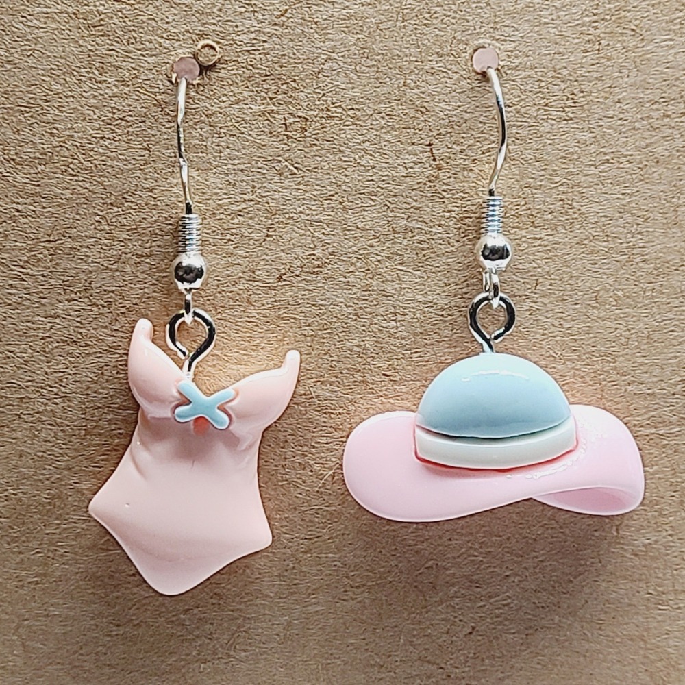 Pink Swimsuit andβ Sun Hat Mismatched Resin Drop Earrings Summer Beach Kitsch